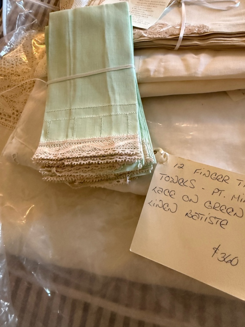 Vintage Green Lace-Trimmed Table Napkins (set)